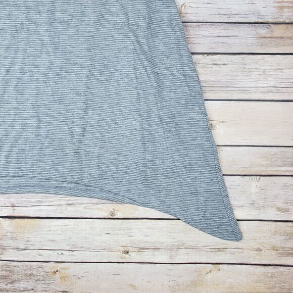 BCBGeneration Asymmetrical Knit Top - Picture 5 of 6